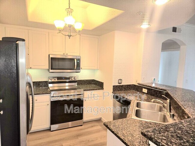 Foto del edificio - 9253 Regents Rd