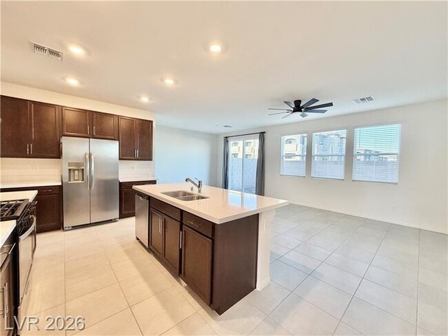 Foto del edificio - 9112 Rivington Ave