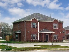 Building Photo - 1507 Maglothin Ct