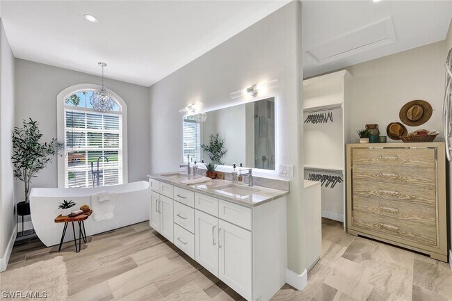 Building Photo - 13791 Tonbridge Ct