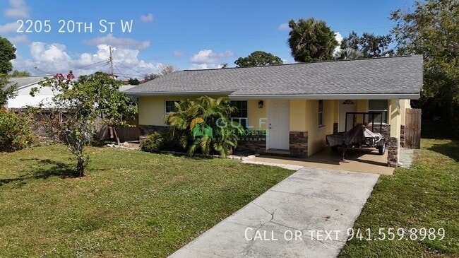 Photo - 2205 20th St W House