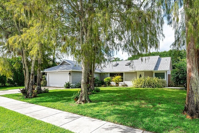 Foto del edificio - 1252 Raintree Ln