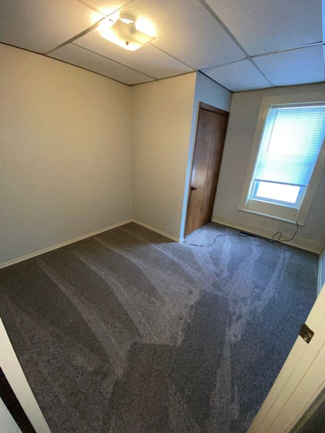 Building Photo - Main Level 2 Bedroom 1 Bath