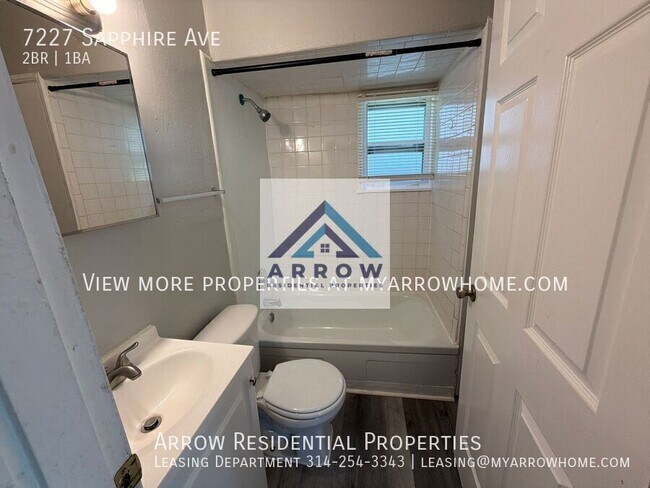 Foto del edificio - 7227 Sapphire Ave