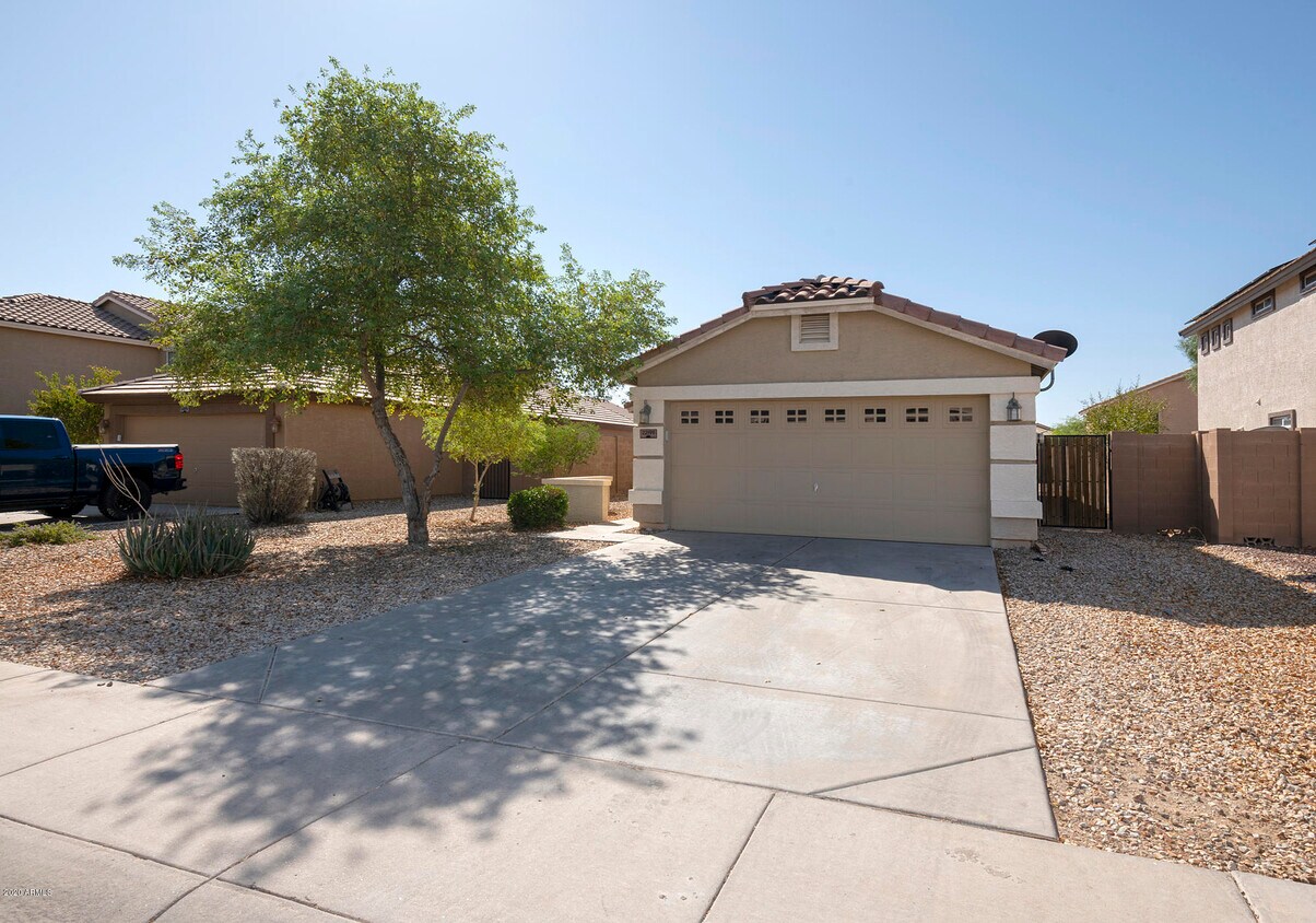 Foto principal - 22199 W Tonto St