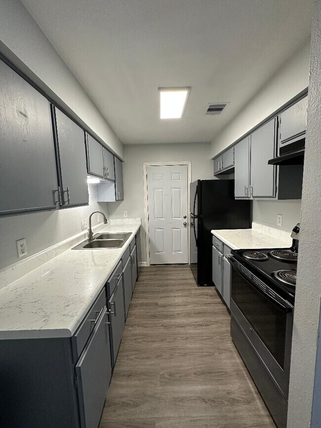 Foto del edificio - 1227 Lyric Ln