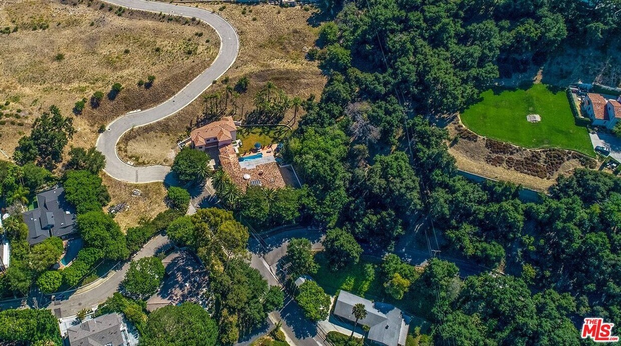 Foto principal - 9696 Antelope Rd