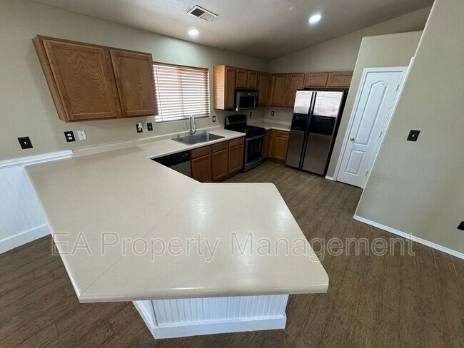Foto del edificio - 548 Peaceful Meadows Dr NE