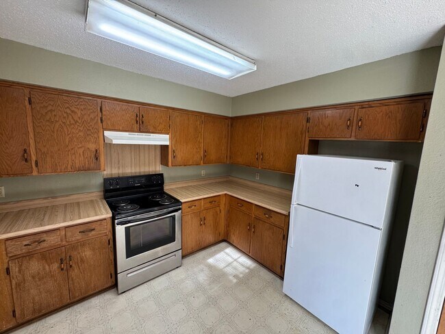 Building Photo - 4133 Nightingale Ln