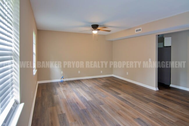 Building Photo - 5824 Moody Sawyer Rd