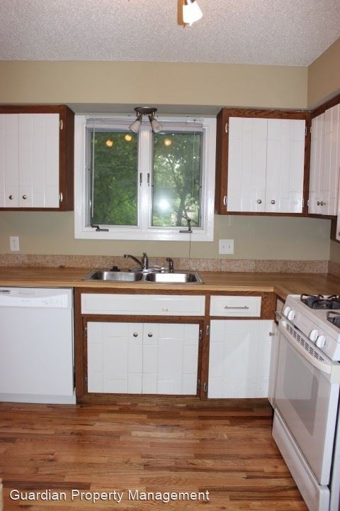 Building Photo - 3 br, 2 bath House - 13022 Oliver Ave S