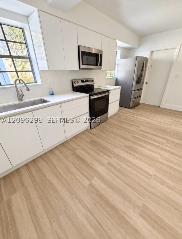 Foto del edificio - 1022 SW 12th St