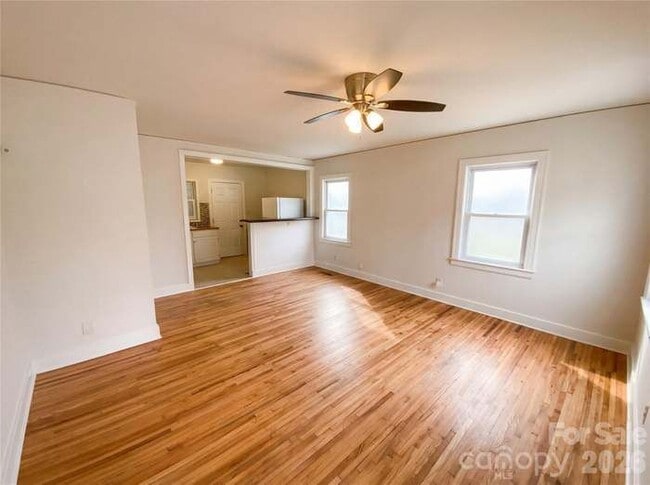 Building Photo - 2308 Grimes St