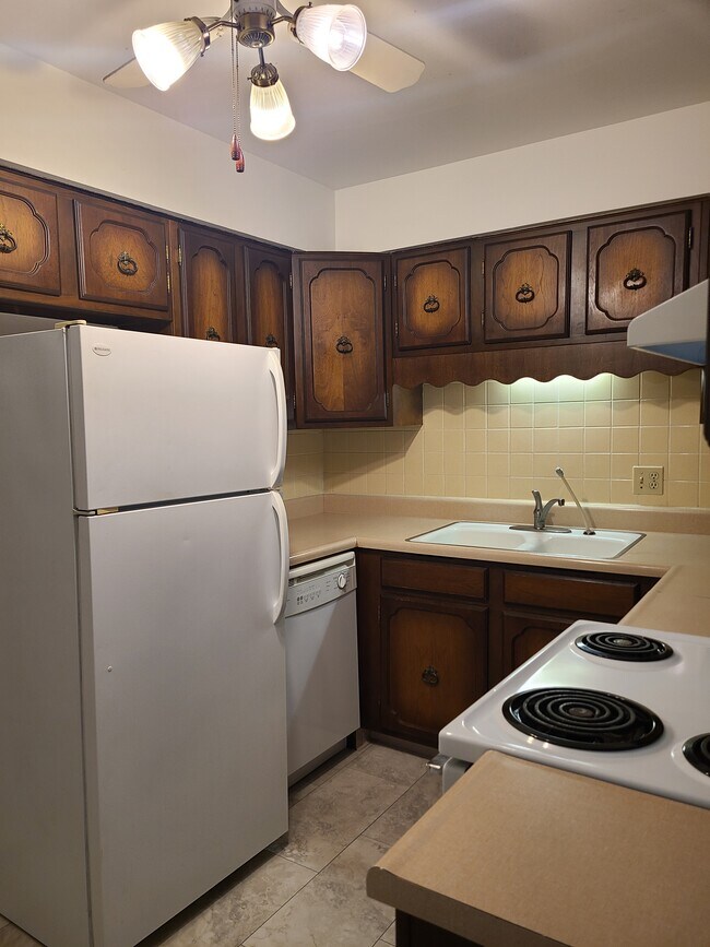 Foto del edificio - 8823 N Picture Ridge Rd