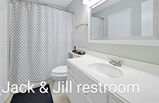 1110 Brickell Av Ste 430 - Sala de conferencias - 3322 Holly Grove St