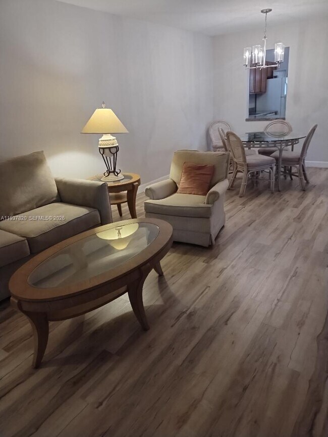 Foto del edificio - 2440 SW 81st Ave