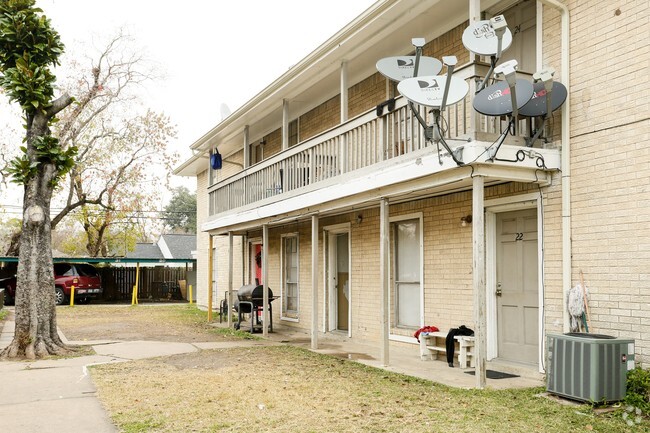 Building Photo - Tropicana Apartments