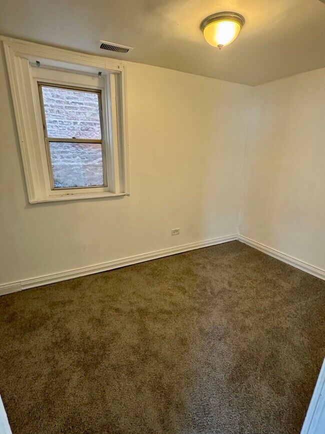 Foto del edificio - 6341 S Carpenter St