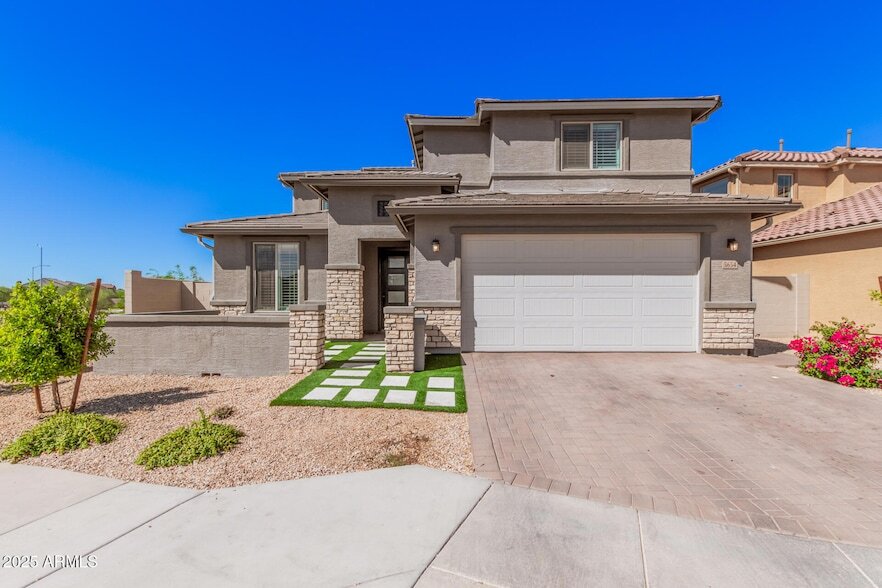 Primary Photo - 5654 N 88th Ln