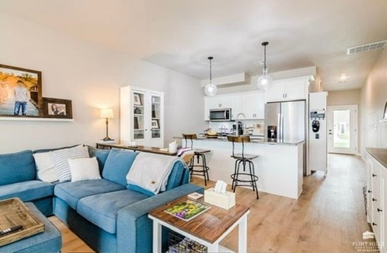 Building Photo - 5801 Goheen Dr