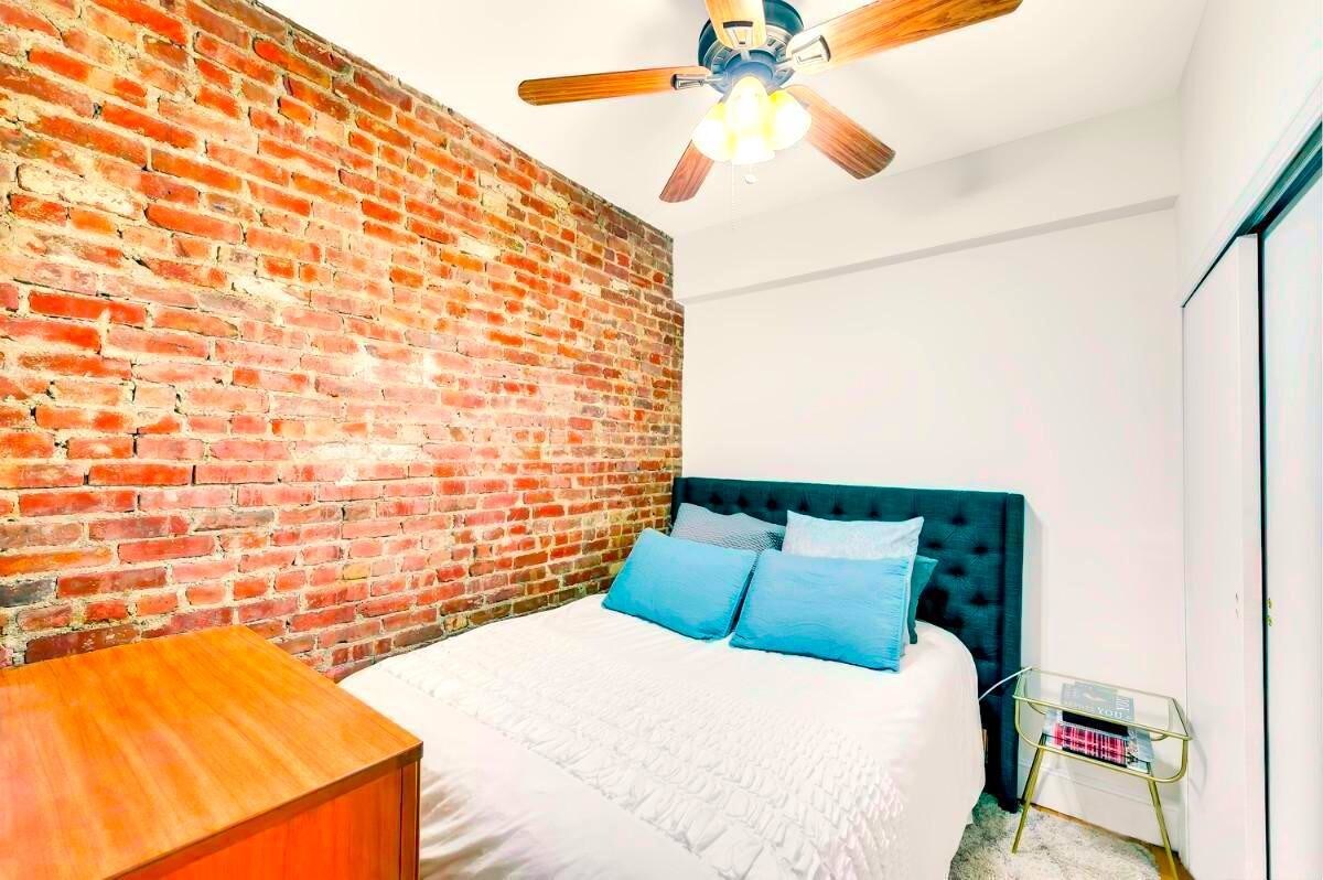 Building Photo - 309 East 18th Street