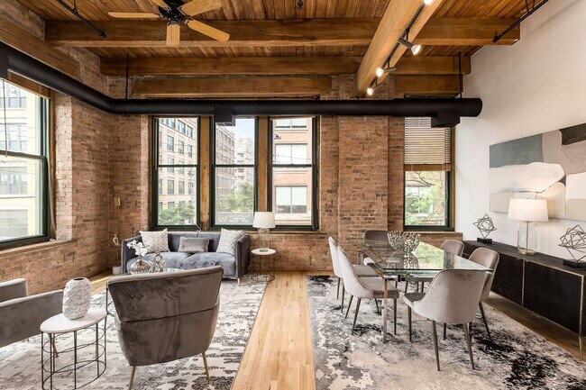 Foto del edificio - 331 S Peoria St
