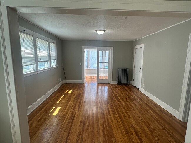 Foto del edificio - 240 Linwood St