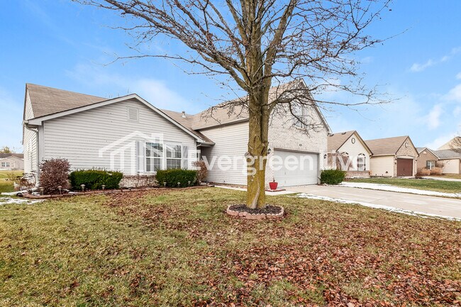 Building Photo - 3060 Hidden Pine Dr