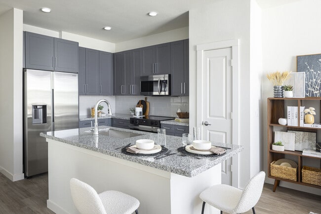 Broadstone Oliver apartments — community photo - Broadstone Oliver