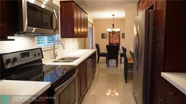 Foto del edificio - 1130 NE 3rd Ave