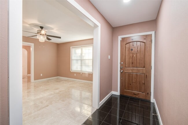 Foto del edificio - 902 Ashford Pkwy