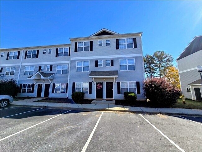 Building Photo - 220 Campus Dr