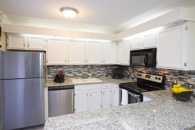 Building Photo - 5686 SE Windsong Lane  Stuart Fl 34997