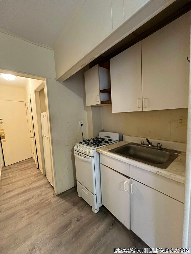 Building Photo - 44A Joy St