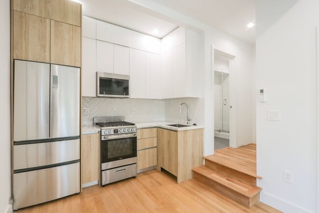 Foto del interior - 1022 Pacific St