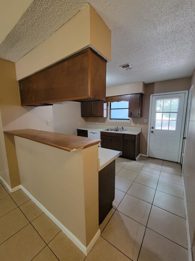 Foto del edificio - 5392 Dawn Ct