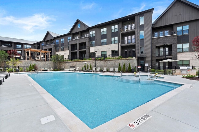 Building Photo - EVOQ EAST COBB