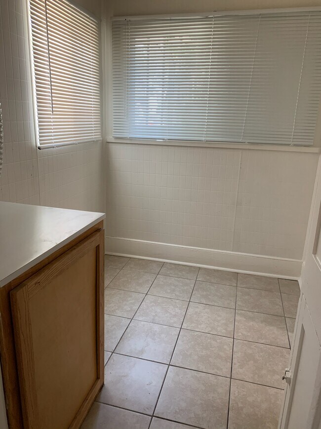 Sun room-laundry room - 6860 Fountain Ave