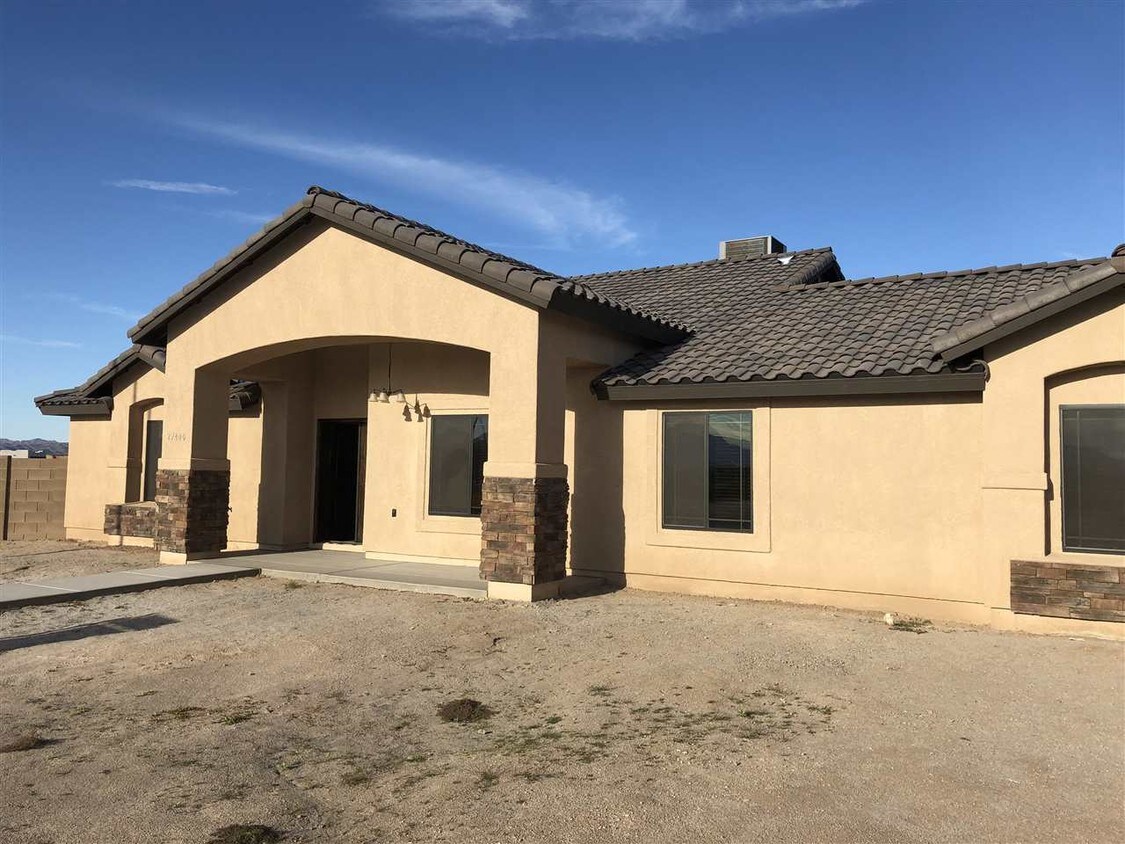 27400 Sage Ave, Wellton, AZ 85356 House for Rent in Wellton, AZ