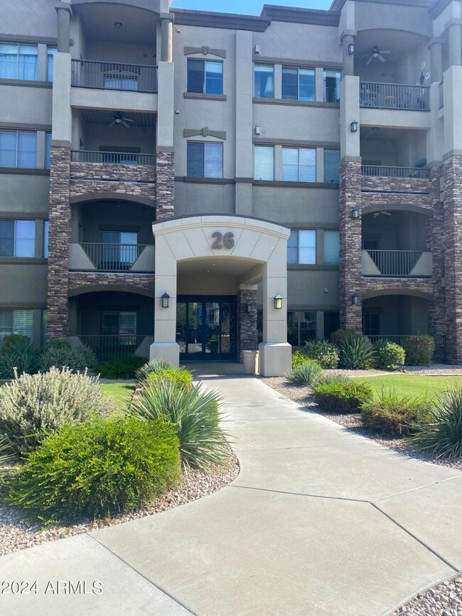 Building Photo - 5350 E Deer Valley Dr