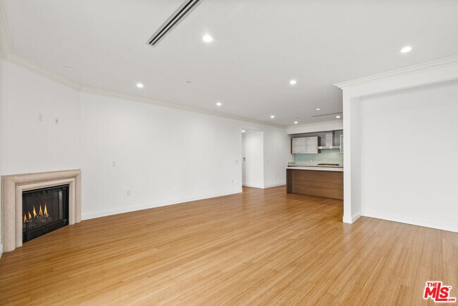 Foto del edificio - 1283 Havenhurst Dr