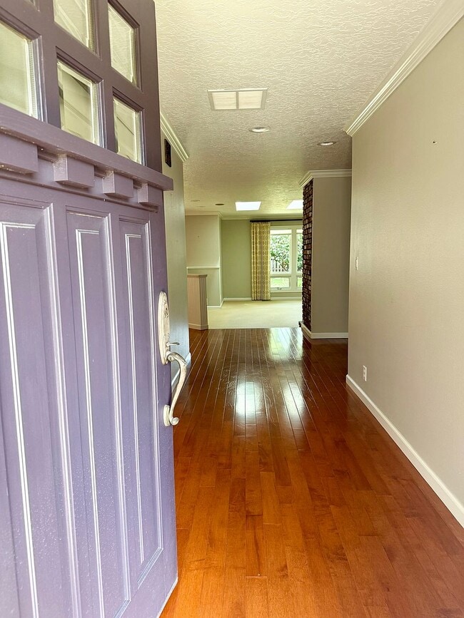 Building Photo - 17780 SW Yaquina Ct