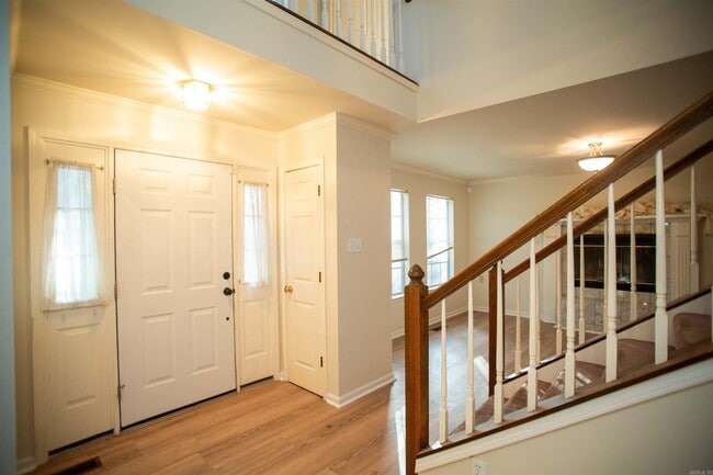 Building Photo - 14 Echo Point