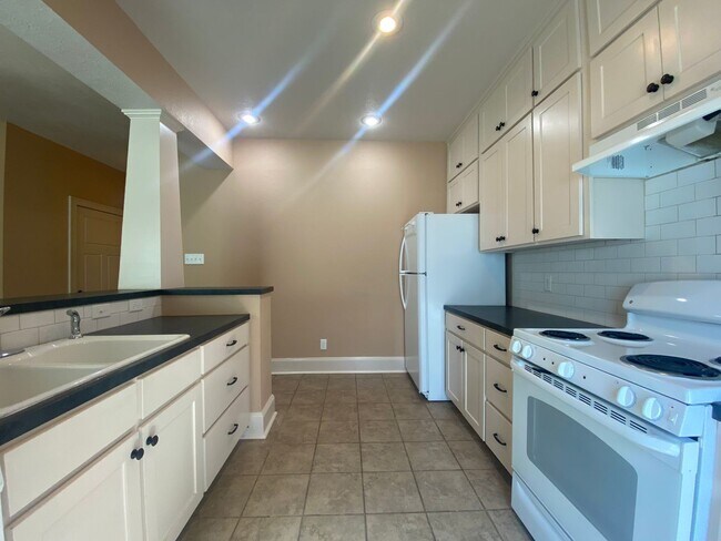 Foto del edificio - Modernized Two Bedroom One Bath - Texarkan...