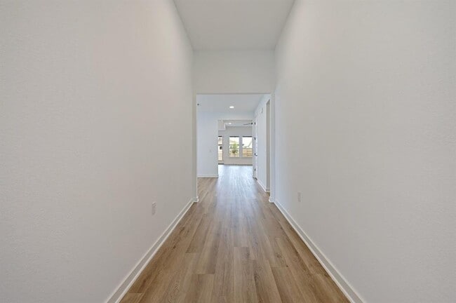 Foto del edificio - 7712 Boyd Hvn Dr