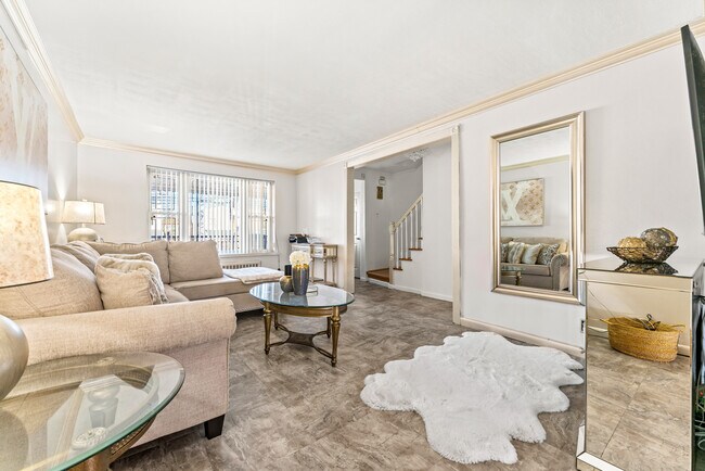 Foto del edificio - 1318 E 58th St
