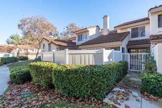 Building Photo - 22915 Estoril Dr