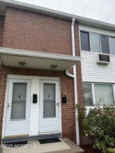 Building Photo - 35 Sternberger Ave