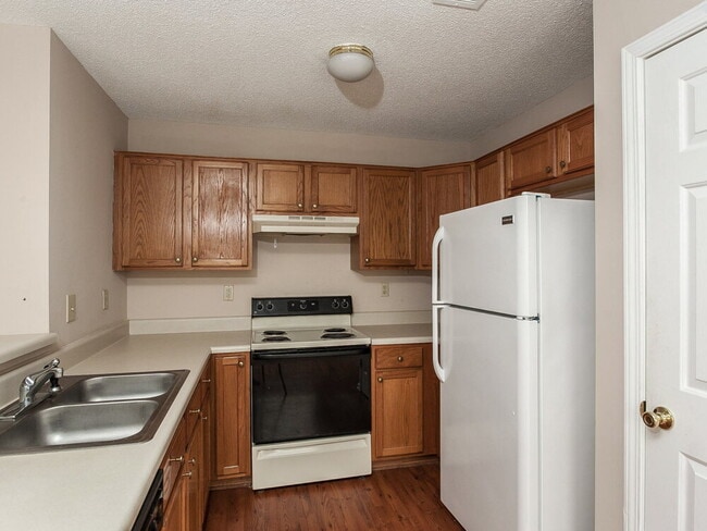Building Photo - 1030 Jessica Lauren Dr