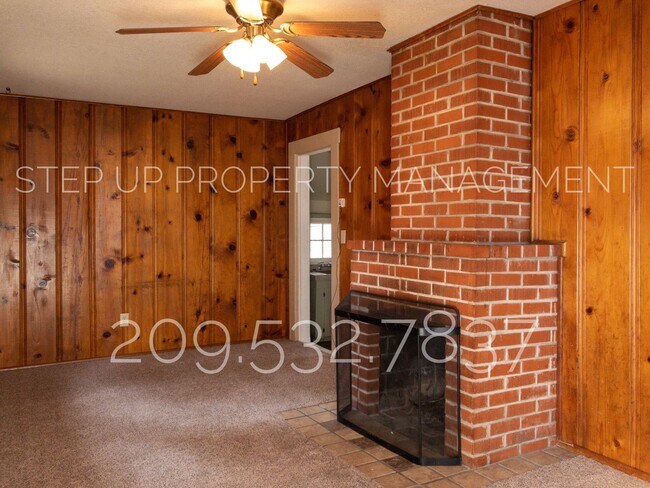 Foto del edificio - Charming 1 Bedroom 1 Bath Cottage In Downtown Sonora!!!!!